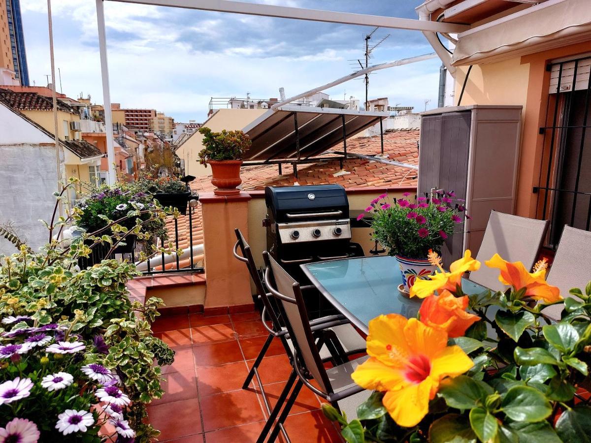 フエンヒロラCozy Penthouse With Excellent Locationアパートメント エクステリア 写真