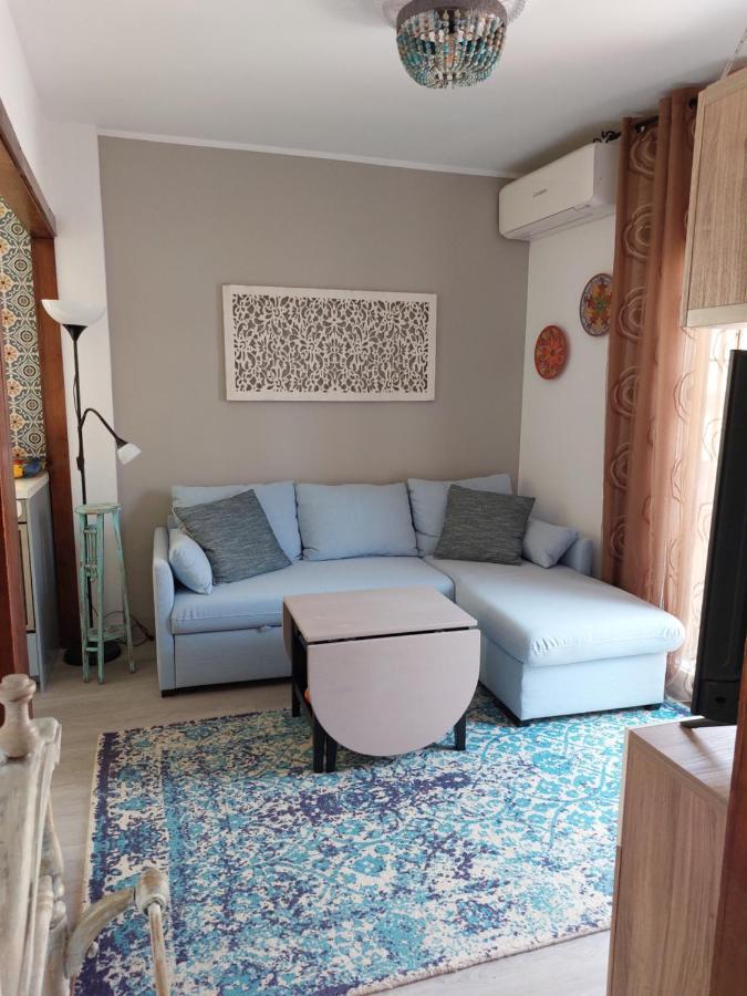 フエンヒロラCozy Penthouse With Excellent Locationアパートメント エクステリア 写真