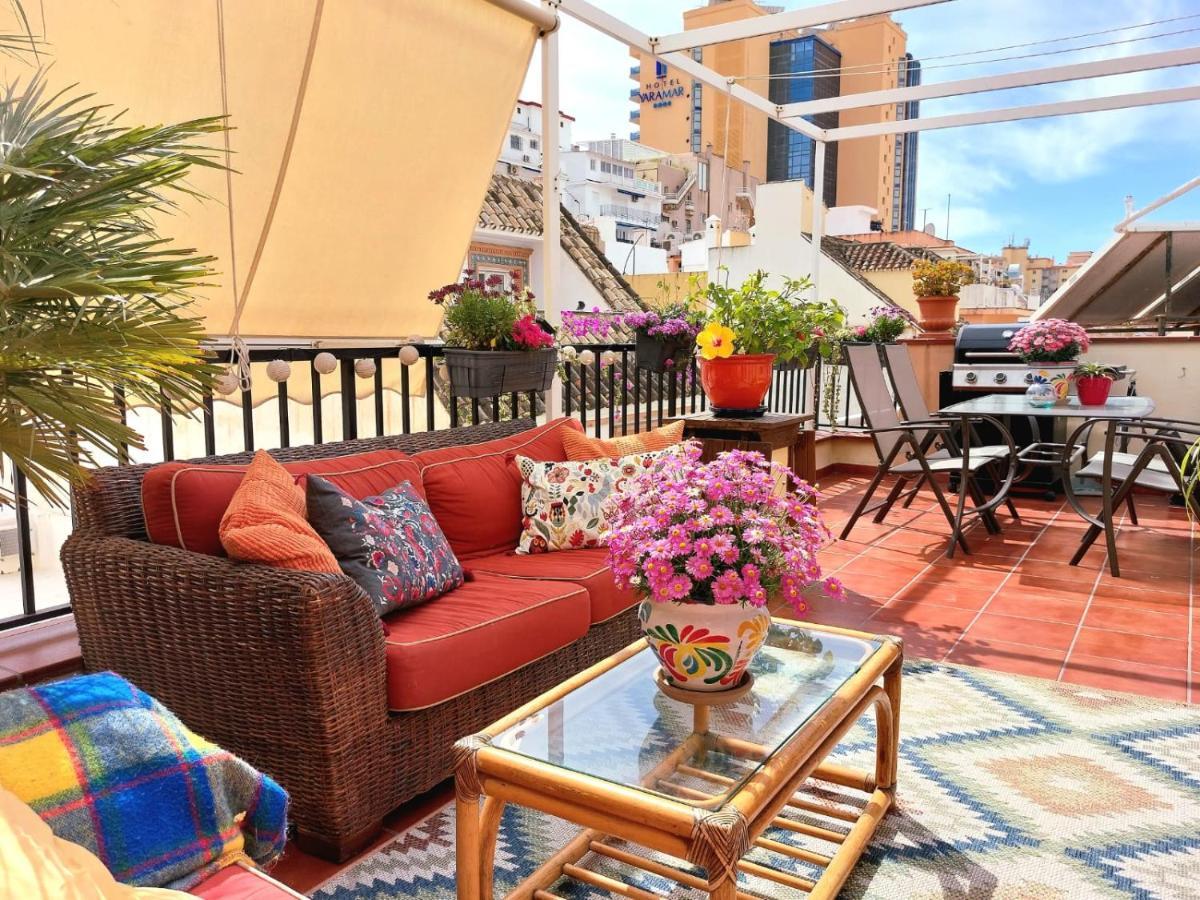 フエンヒロラCozy Penthouse With Excellent Locationアパートメント エクステリア 写真